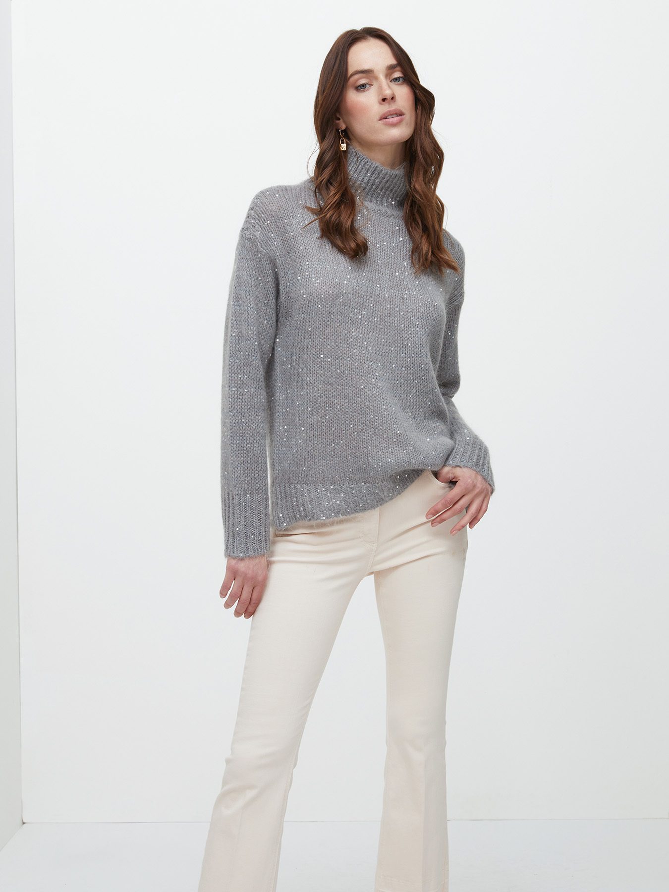 Custom knitwear sweater sample from CENWILD manufacturer