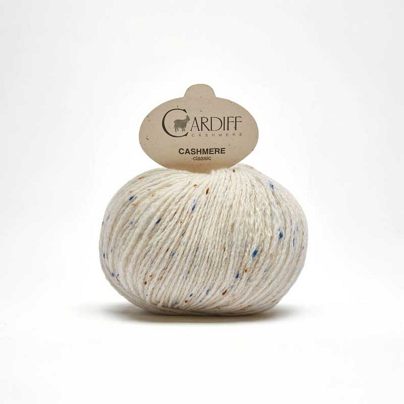 In-House Knitting & Sampling Capabilities