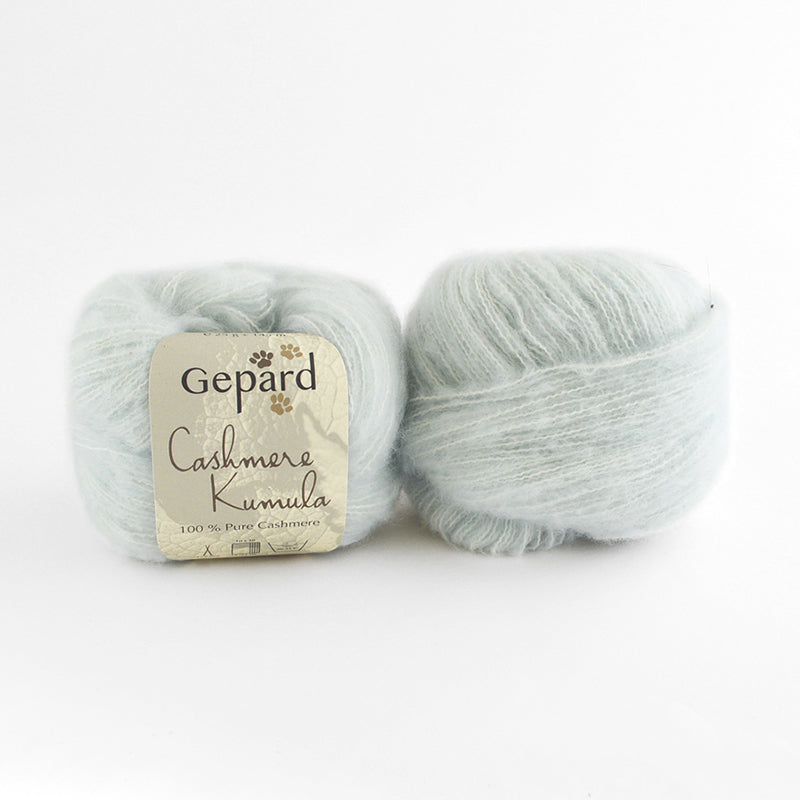 Cashmere yarn thread for custom knitwear production