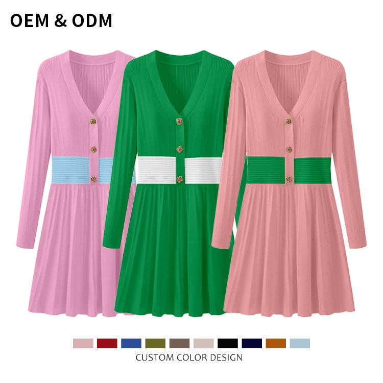 Chunky women's cardigan thick knitwear sample