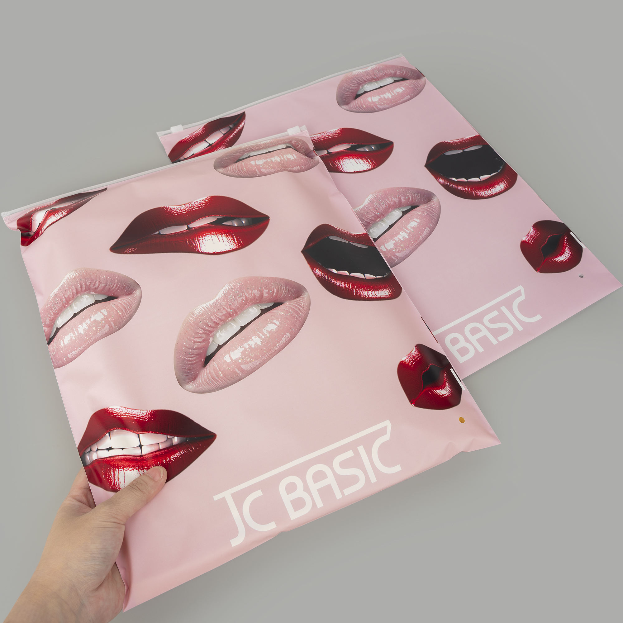 Clothing packaging bag for sweater manufacturing