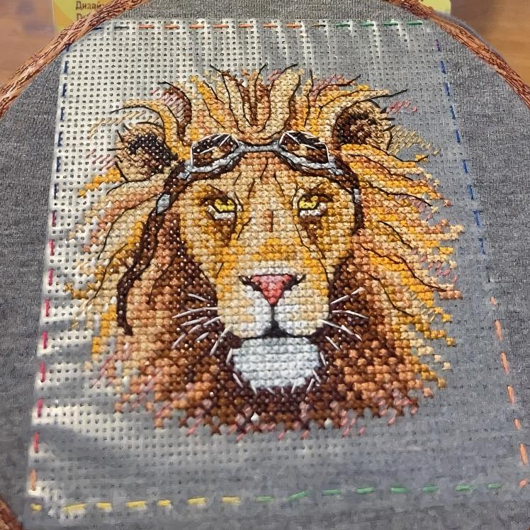 Full-Range Stitch Design and Decoration