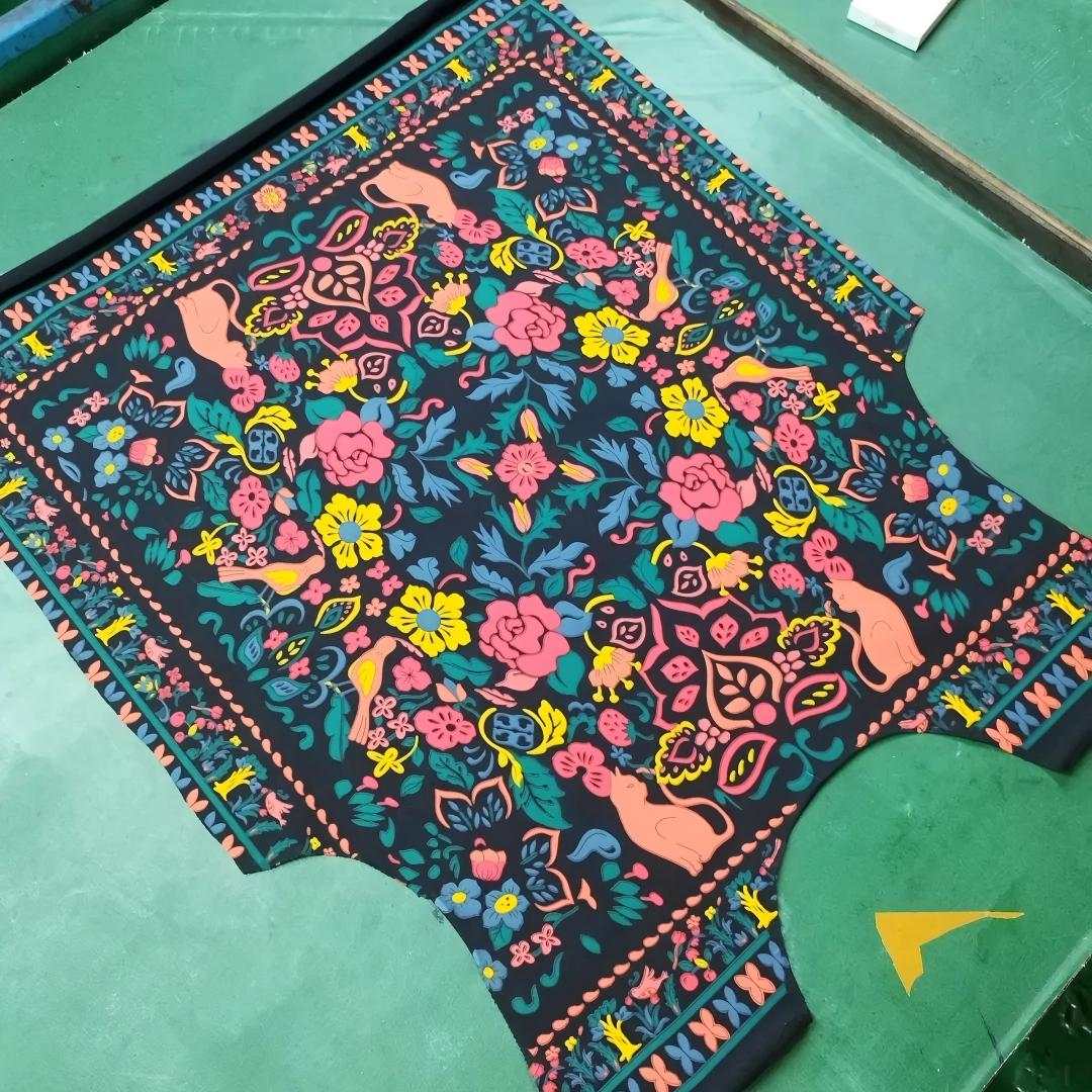 Discharge silk screen printing on sweaters