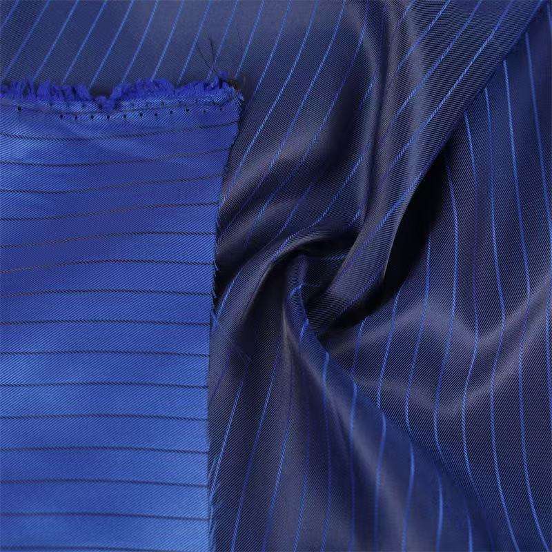 Interlining fabric for custom knitwear