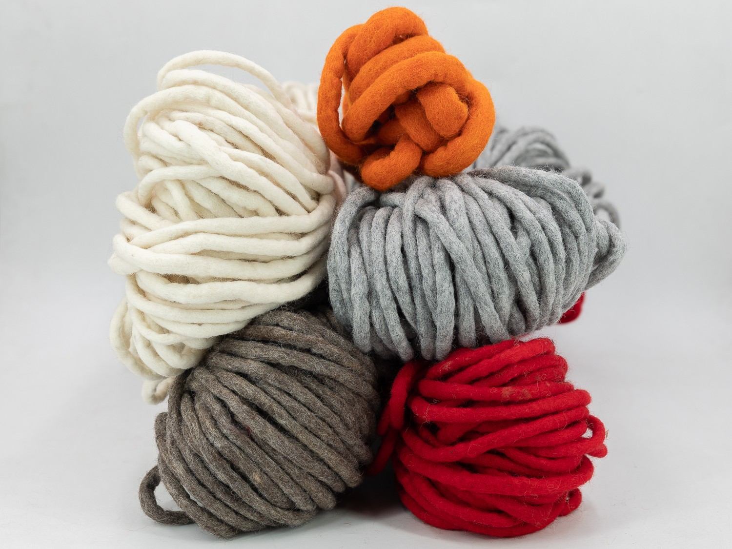Knitwear yarn for fashion brand manufacturing
