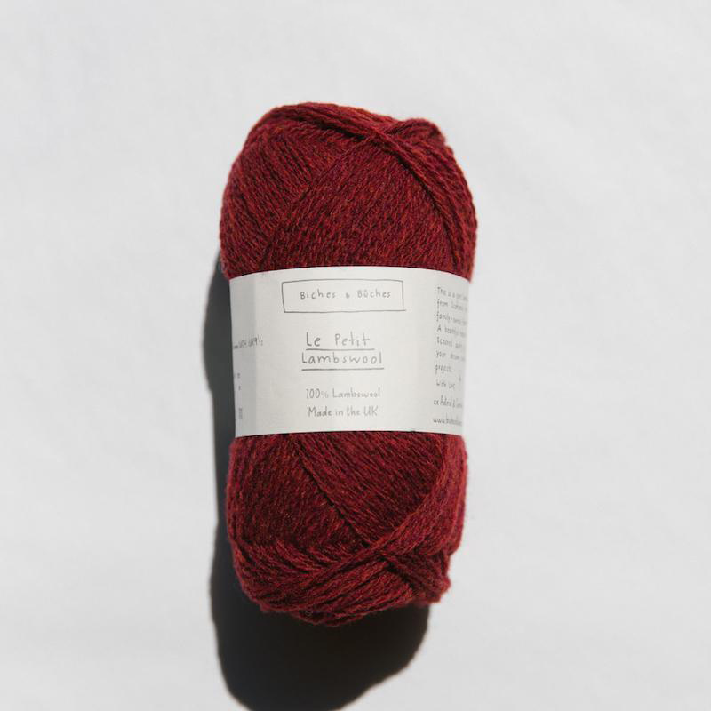 Lambswool yarn for fashion knitwear production