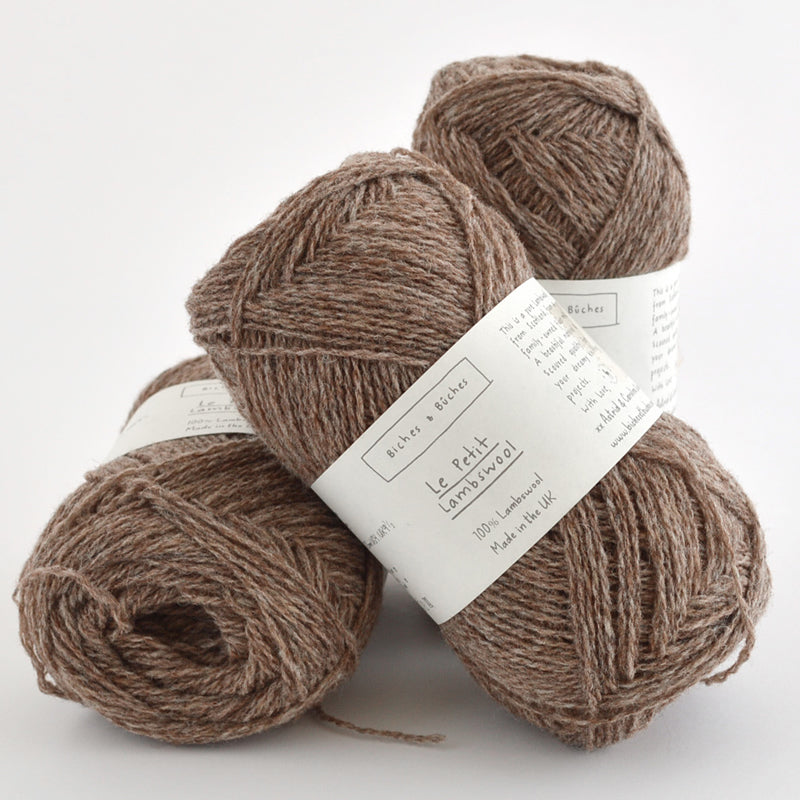 Lambswool yarn for knitwear production