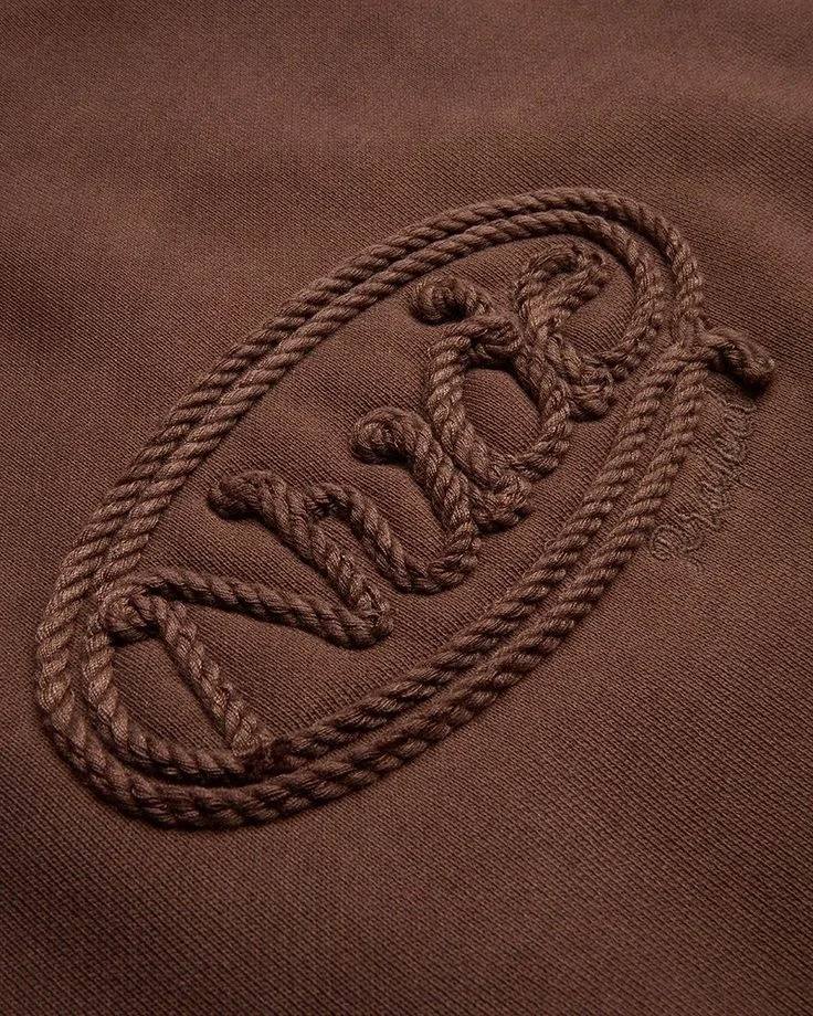 Rope stitch embroidery machine for knitwear production